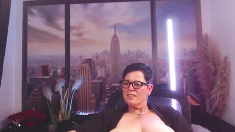 MollySun Nina Randmann online show from September 30, 2025, 4:23 pm