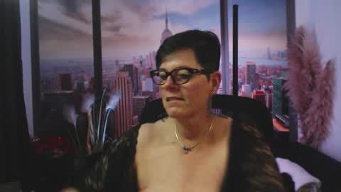 MollySun Nina Randmann online show from October 9, 2025, 6:39 pm