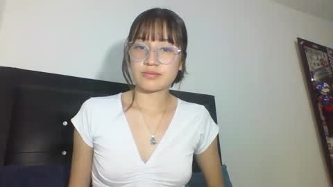 Snapshot of mollywalter chatting on January 23, 2025, 7:29 pm mollywalter online show from January 23, 2025, 7:29 pm