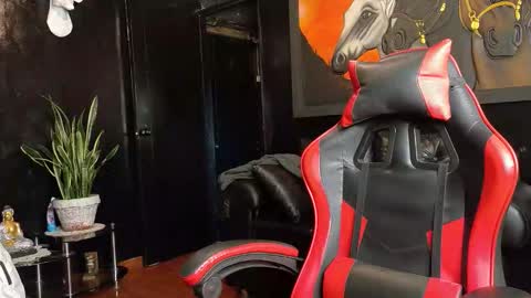 Molotov online show from February 2, 2026, 12:31 am