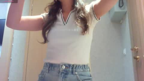 Snapshot of momentbeforedown chatting on October 11, 2025, 9:24 pm Hailey online show from October 11, 2025, 9:24 pm