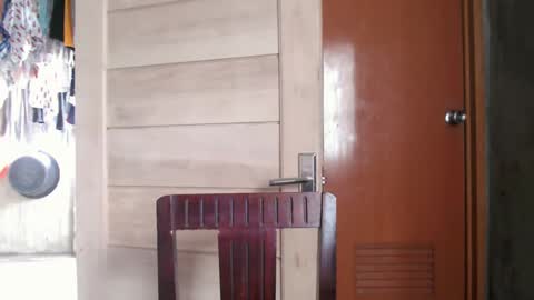 Snapshot of momi_khem019 chatting on February 27, 2025, 3:25 am MOMIKHEM online show from February 27, 2025, 3:25 am