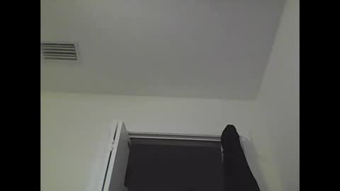 mommabearanpoppabear850 online show from October 22, 2025, 10:09 pm