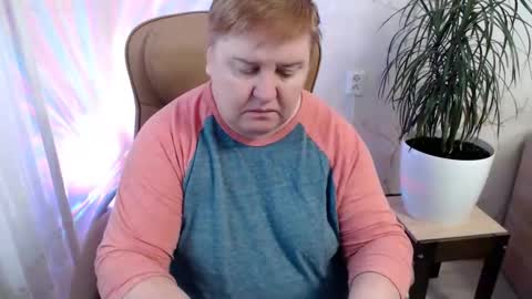 Snapshot of mommy99x chatting on December 30, 2024, 7:37 am Mommy99X online show from December 30, 2024, 7:37 am