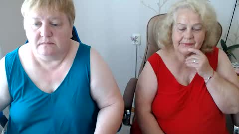 Snapshot of mommy99x chatting on July 21, 2026, 7:11 am Mommy99X online show from July 21, 2026, 7:11 am