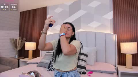 Letty Smith online show from September 19, 2025, 11:22 am