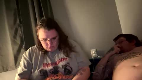 Snapshot of mommyndaddyplaytime chatting on February 2, 2026, 9:41 am mommyndaddyplaytime online show from February 2, 2026, 9:41 am