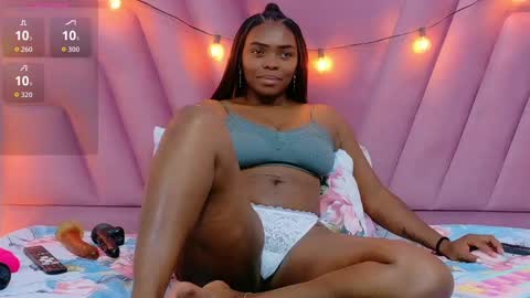 Snapshot of mommywebcam chatting on October 23, 2025, 2:33 am DINAH online show from October 23, 2025, 2:33 am