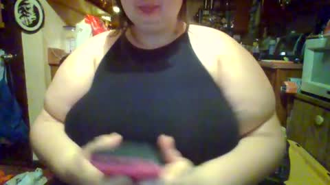 MommaLexxie online show from August 8, 2026, 2:57 am