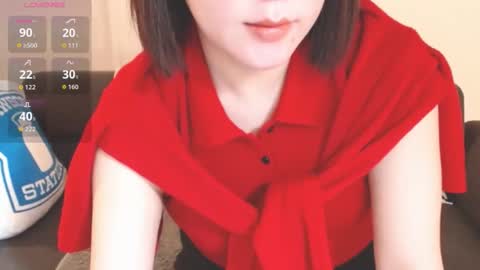 Momo online show from October 11, 2025, 10:41 pm