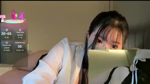 Snapshot of momo___0717 chatting on November 4, 2025, 10:58 am momo___0717 online show from November 4, 2025, 10:58 am