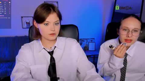 Snapshot of mona_cloud chatting on October 3, 2025, 7:11 pm Mona online show from October 3, 2025, 7:11 pm