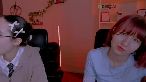 Mona  online show from April 26, 2026, 7:33 pm