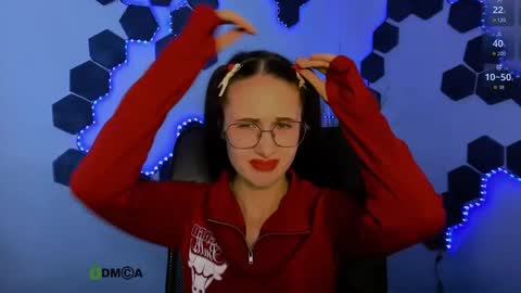 Mona  online show from May 13, 2026, 8:27 pm