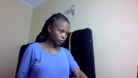 Mona online show from October 7, 2025, 8:11 am