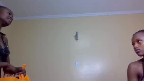 Mona online show from October 10, 2025, 1:37 am