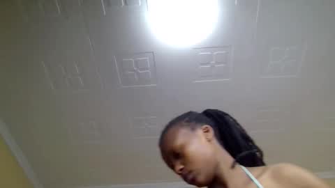 Mona online show from November 1, 2025, 12:45 am