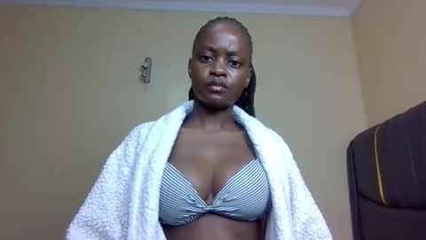 Mona online show from November 2, 2025, 4:42 pm