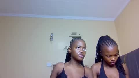 Mona online show from November 6, 2025, 1:50 am