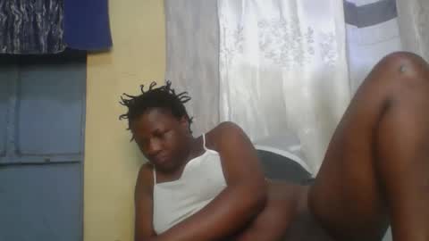 Snapshot of monalisaah chatting on December 19, 2025, 10:11 am monalisaah online show from December 19, 2025, 10:11 am