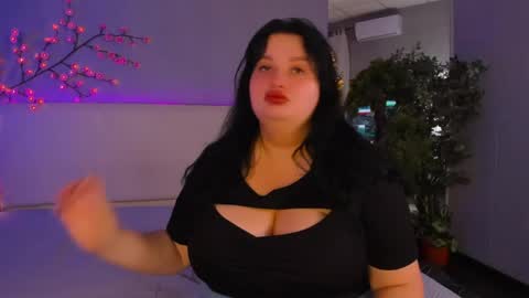 Monica online show from May 28, 2026, 12:02 pm