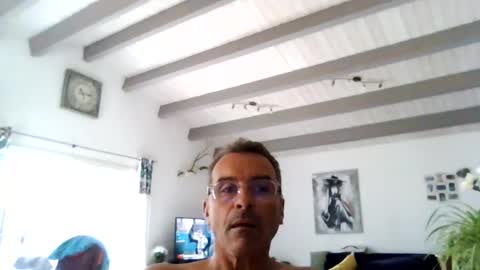 mondess69 online show from August 3, 2026, 9:04 am