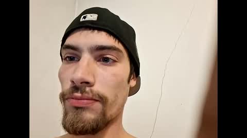 Snapshot of moneymant1951 chatting on December 3, 2025, 8:51 pm Brokestraight24 online show from December 3, 2025, 8:51 pm