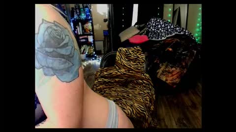 Monica online show from February 3, 2026, 3:06 pm