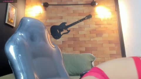 monica_robles_ online show from May 20, 2026, 3:24 am