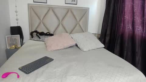 Mony online show from November 5, 2025, 12:27 pm