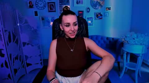 monicariley online show from June 10, 2026, 9:52 am