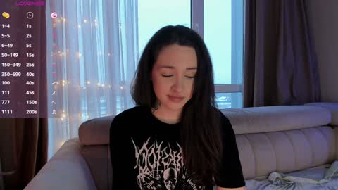 Monica online show from February 8, 2025, 1:54 pm