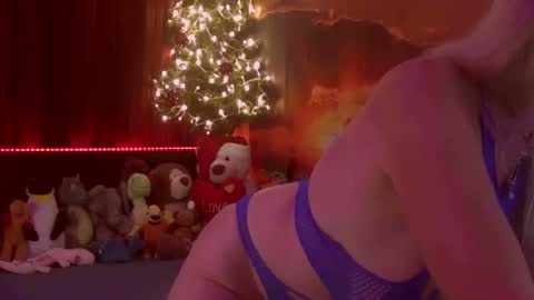 Monika    online show from December 28, 2024, 2:11 am