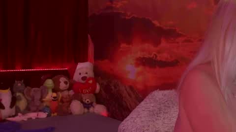 Monika    online show from February 14, 2025, 4:37 am