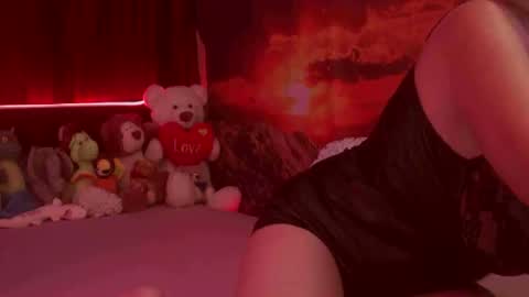 Monika    online show from September 12, 2025, 1:17 am