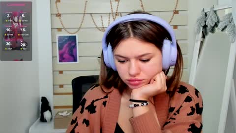 Snapshot of monika_youu chatting on January 11, 2025, 2:58 pm Monika online show from January 11, 2025, 2:58 pm