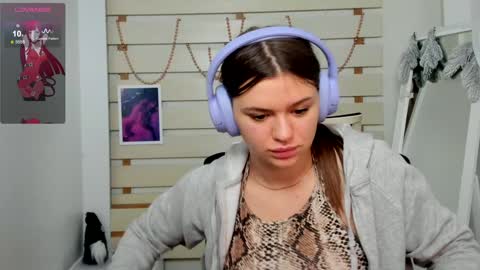 Snapshot of monika_youu chatting on January 12, 2025, 3:03 pm Monika online show from January 12, 2025, 3:03 pm