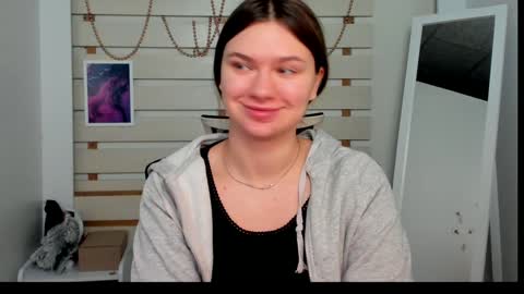 Snapshot of monika_youu chatting on January 27, 2025, 7:13 pm Monika online show from January 27, 2025, 7:13 pm