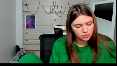 Snapshot of monika_youu chatting on January 29, 2025, 1:48 am Monika online show from January 29, 2025, 1:48 am