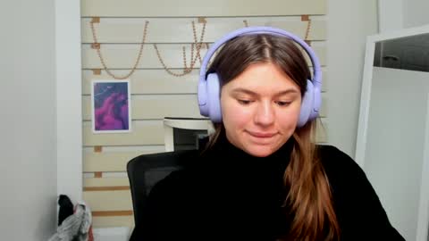 Snapshot of monika_youu chatting on February 8, 2025, 1:11 am Monika online show from February 8, 2025, 1:11 am