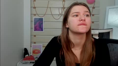 Snapshot of monika_youu chatting on February 23, 2025, 7:22 am Monika online show from February 23, 2025, 7:22 am