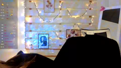 Monika online show from October 14, 2025, 7:53 am