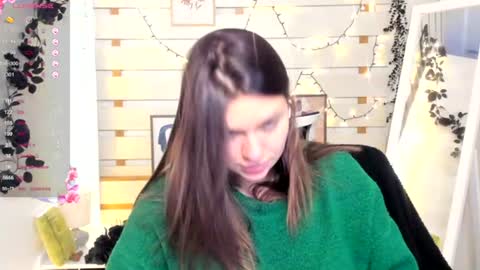 Monika online show from December 21, 2025, 12:45 pm