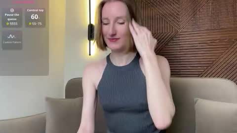 Snapshot of monikabos chatting on February 18, 2026, 8:27 pm MonikaBos online show from February 18, 2026, 8:27 pm