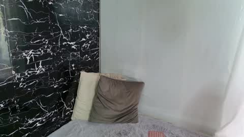 Snapshot of monique_a chatting on January 8, 2025, 11:32 am Ask me online show from January 8, 2025, 11:32 am