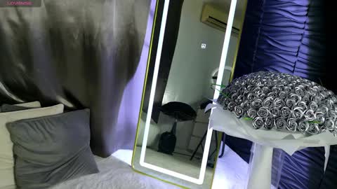 Snapshot of monique_a chatting on February 13, 2025, 8:48 am Ask me online show from February 13, 2025, 8:48 am