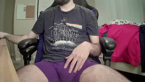 monkey_4u online show from June 7, 2026, 4:33 pm