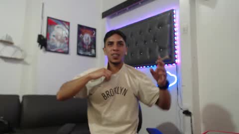 simon dice online show from January 17, 2025, 12:52 pm