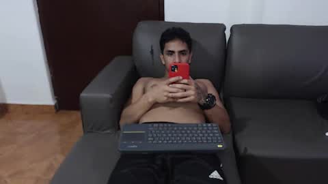 simon dice online show from February 13, 2025, 9:41 am