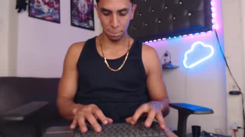 simon dice online show from March 7, 2025, 6:33 pm